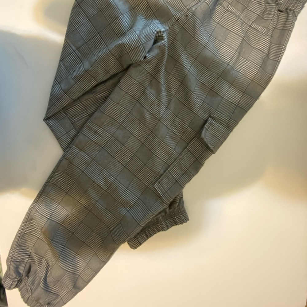 gingham grey black and white pants winched at the ankle cargo pants